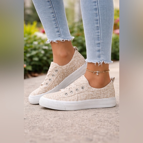 Stq Shoes - STQ Slip-On Sneakers Size 6 Beige Animal Print Platform NEW IN BOX